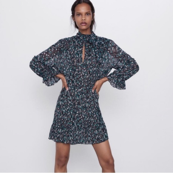 Zara Floral Blue Black Floral Tie Neck Pleated Plisse Mini Dress - Picture 3 of 11